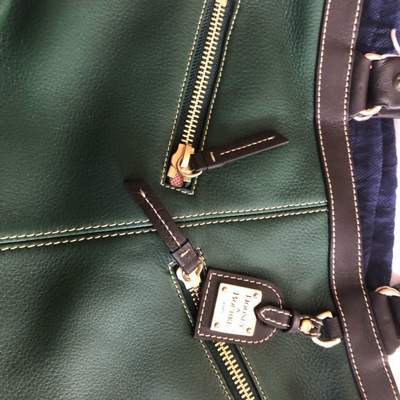 Dooney &Bourke green bag - Picture 2 of 4
